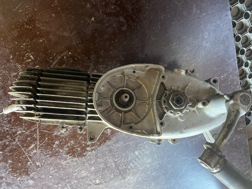 Motor JAWA 550, 555