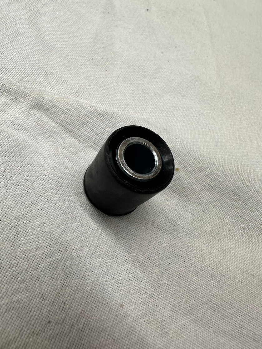 Silentblok, zadný tlmič