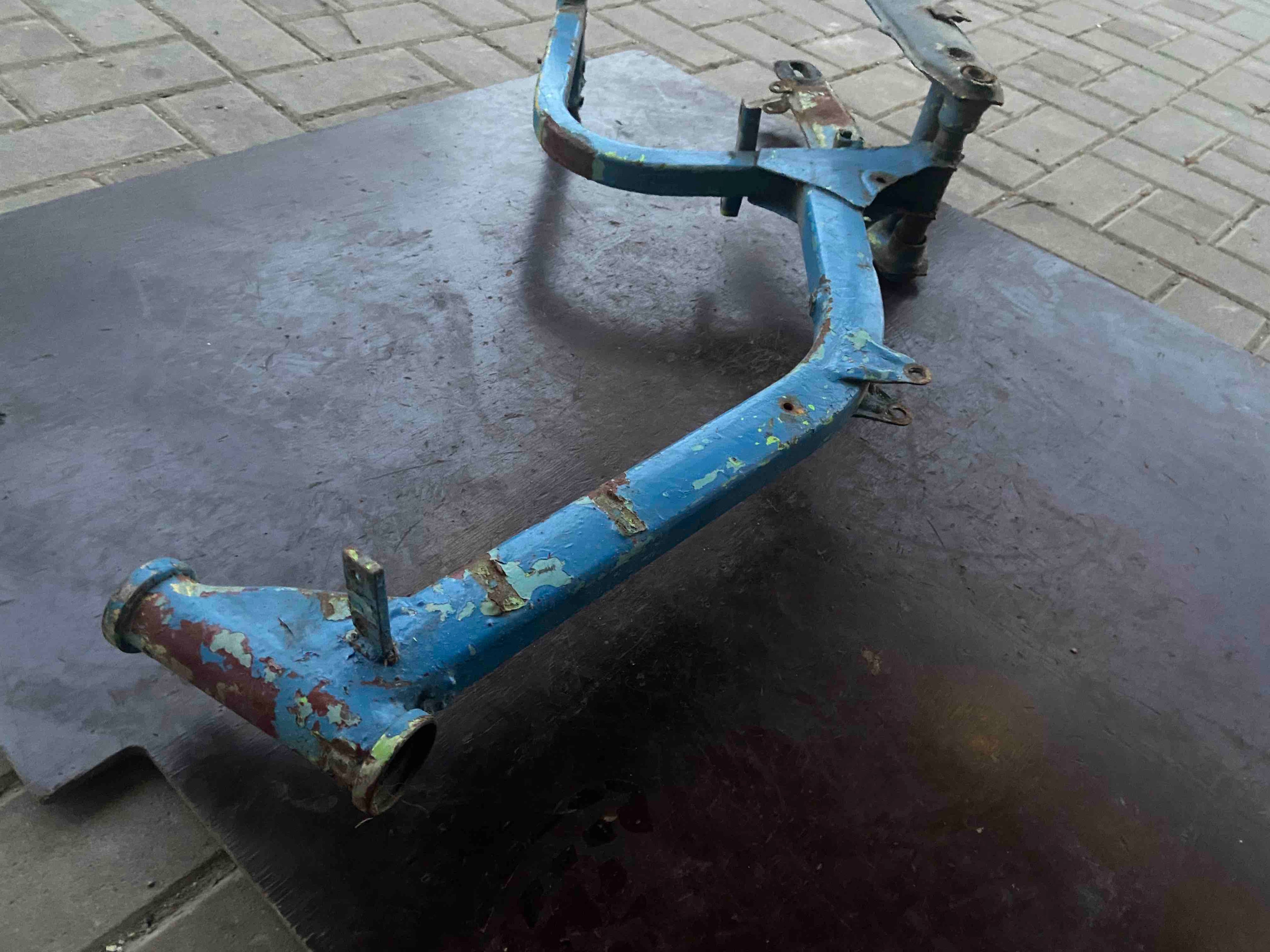Rám Jawa 20