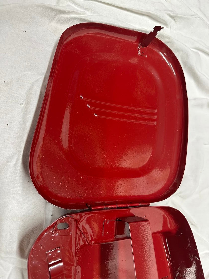 Batériový kastlík, panelka, replika