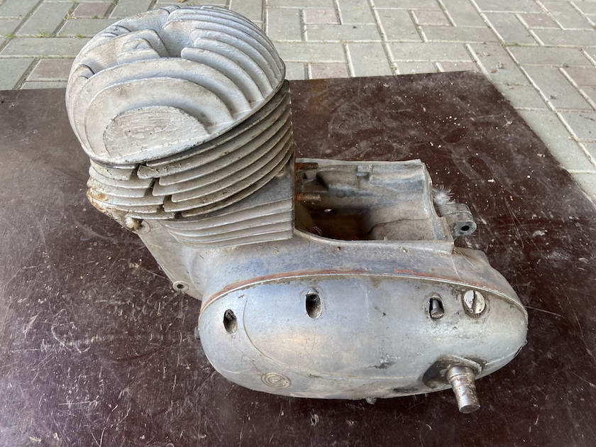 Motor ČZ 125/453, bez kluky na ND aj jednotlivo