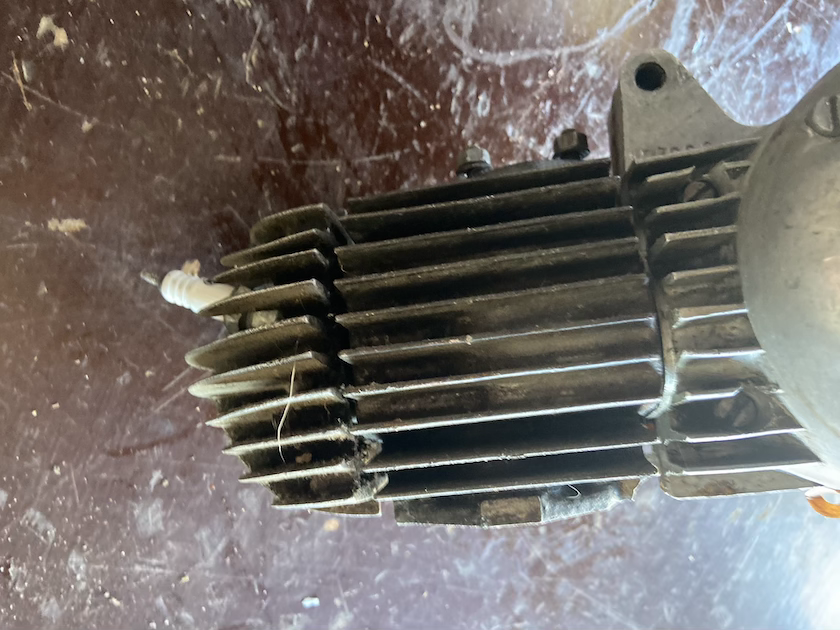 Motor JAWA 550, 555