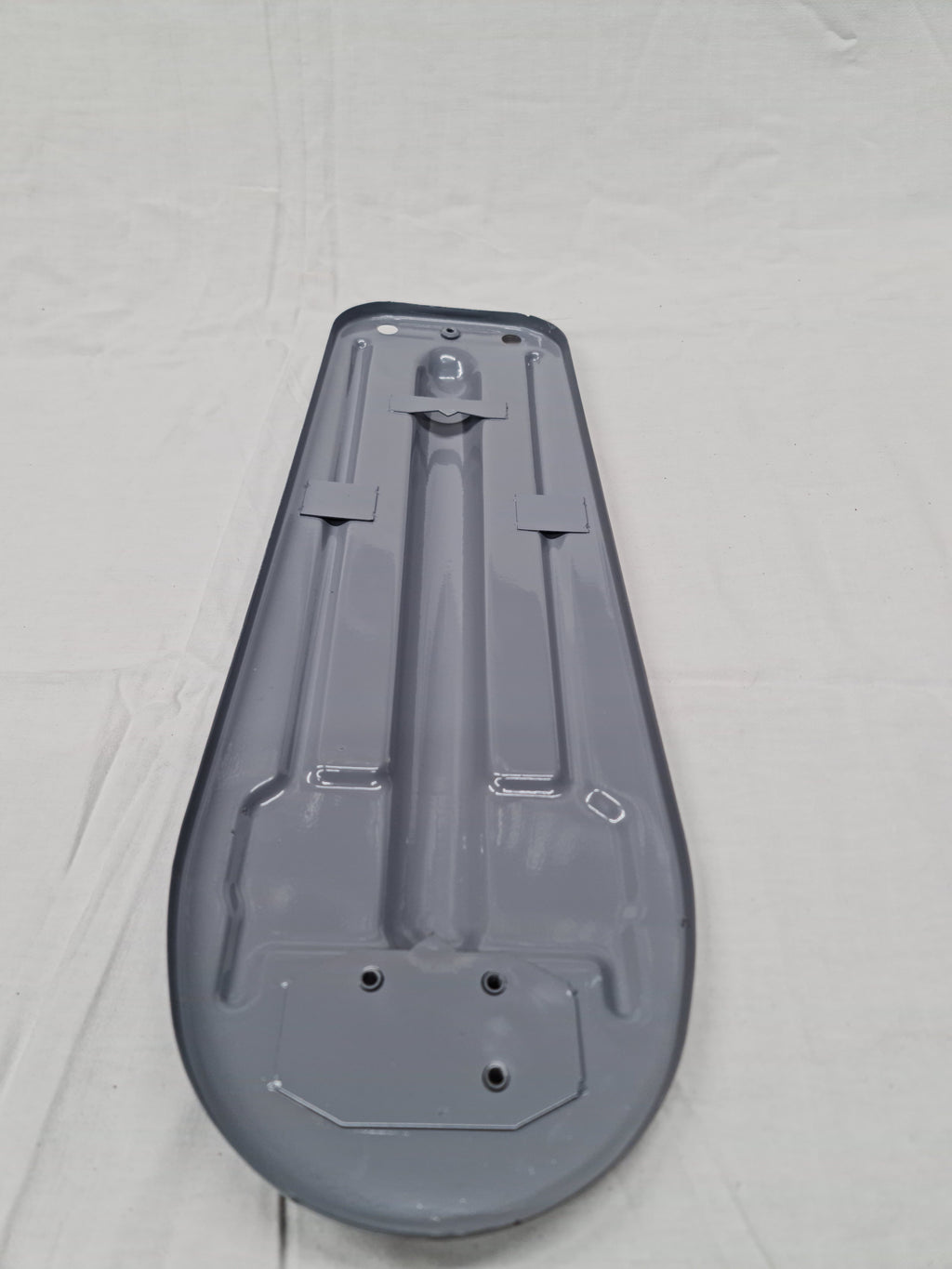 Plech sedadla, PIO, replika