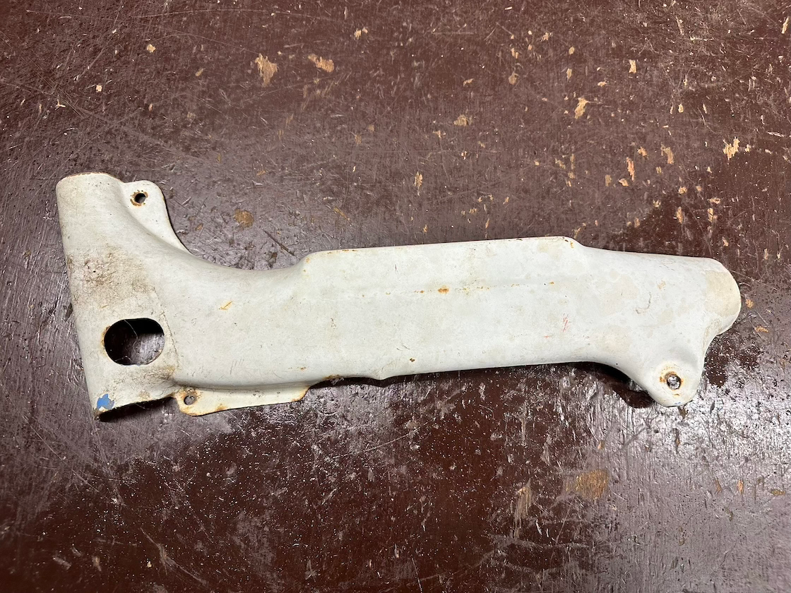 Ľavý plech pod nádrž-stadion s 22