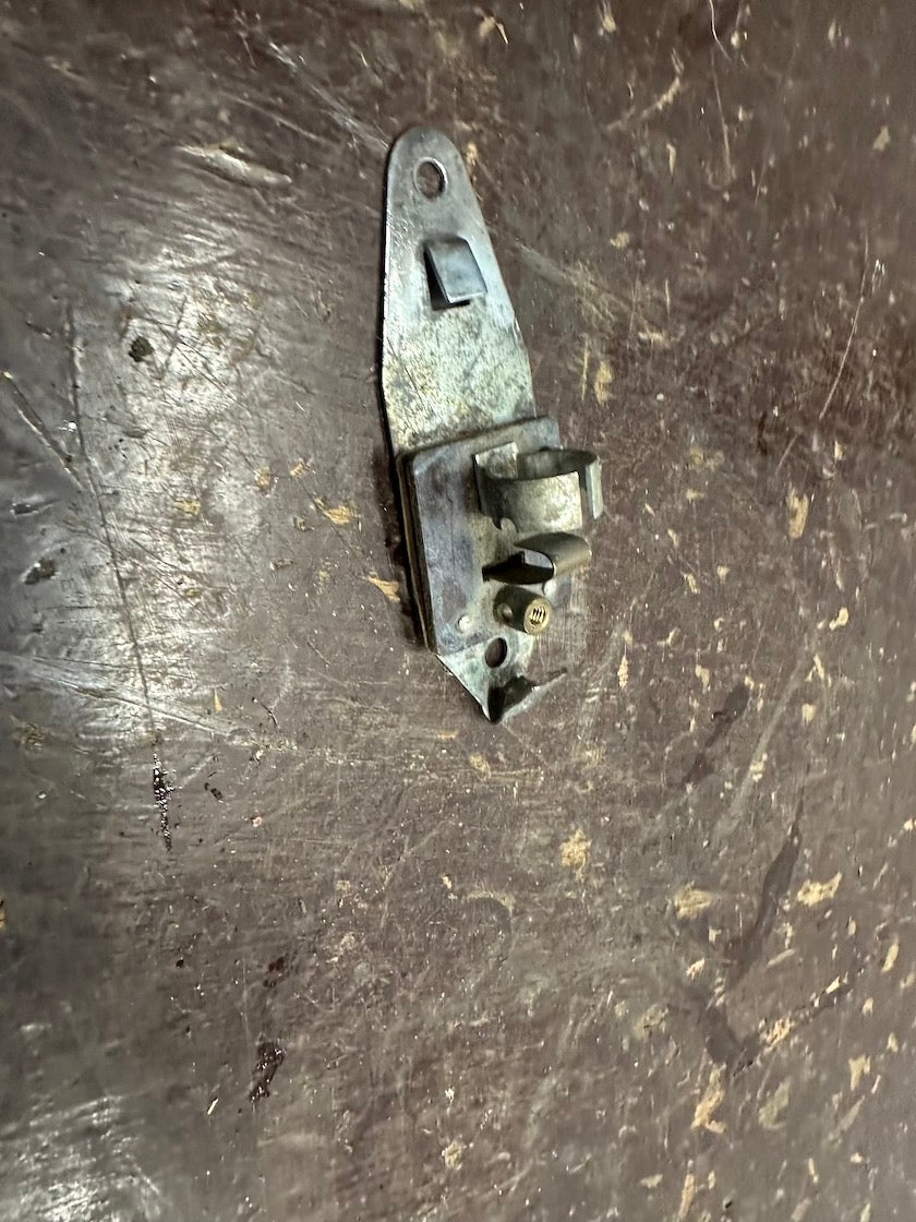 Držiak zadného svetla, jawetta