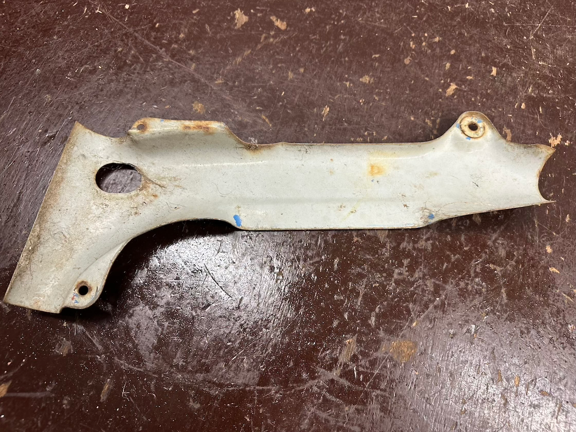 Ľavý plech pod nádrž-stadion s 22