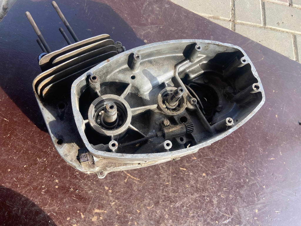 Polomotor ČZ 175/477 prevodovka, bloky, kluka