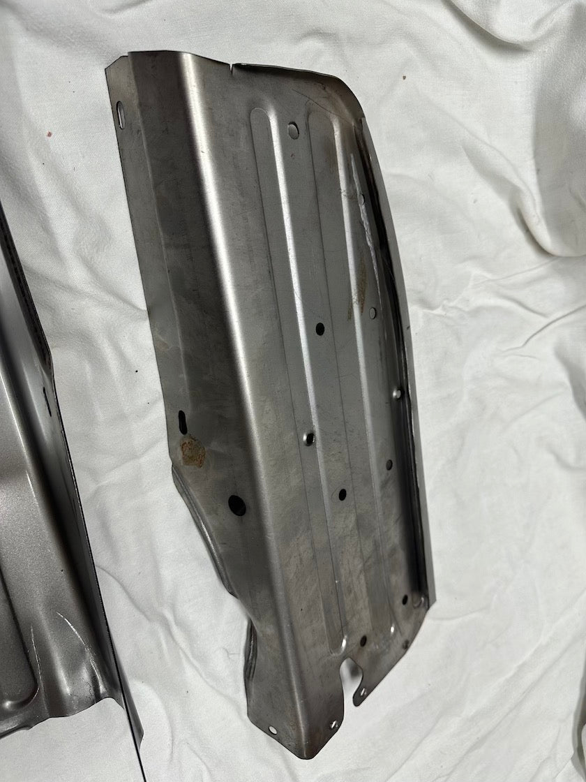 Nášlapy k revmaplechom, pionier replika. reumaplech