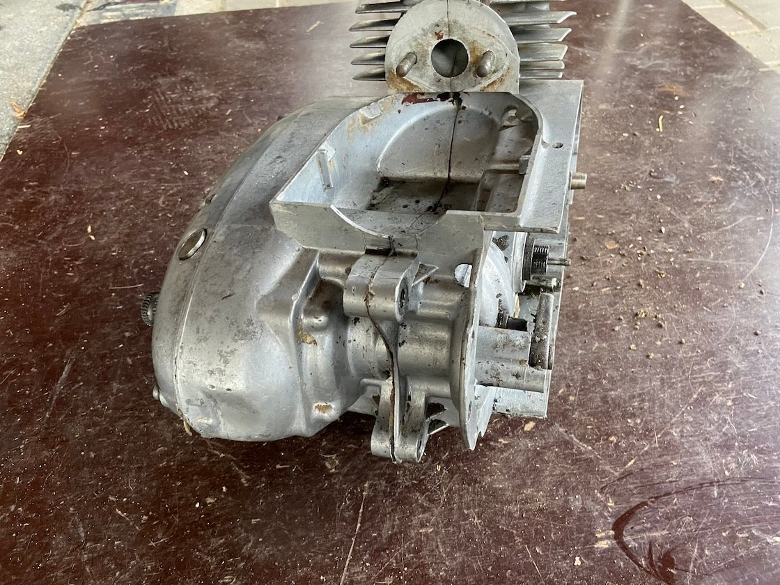 Motor ČZ 125