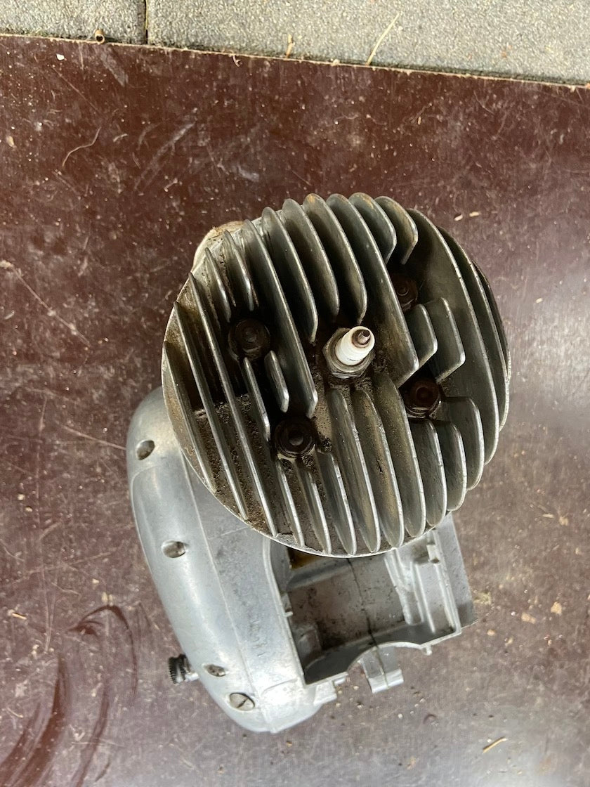 Motor ČZ 125