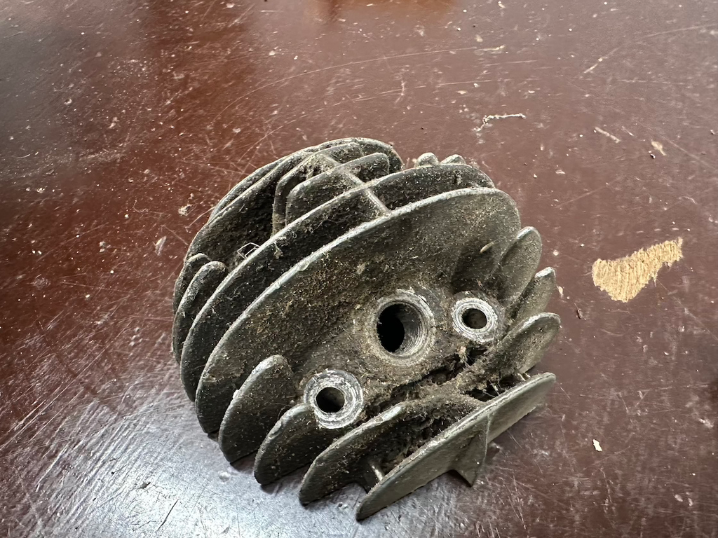 Hlava valca 555/550 nepoškodená