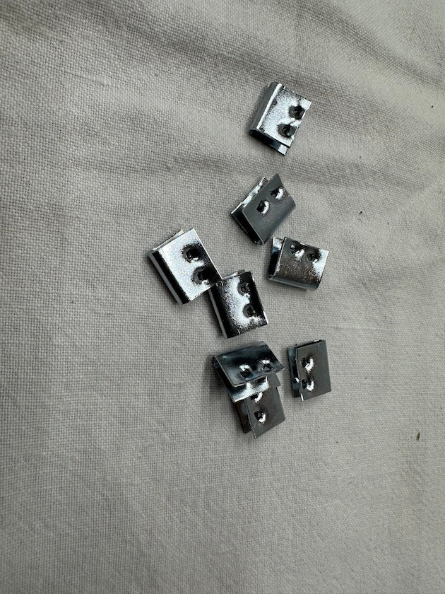 Sponka na poťah sedadla 10ks