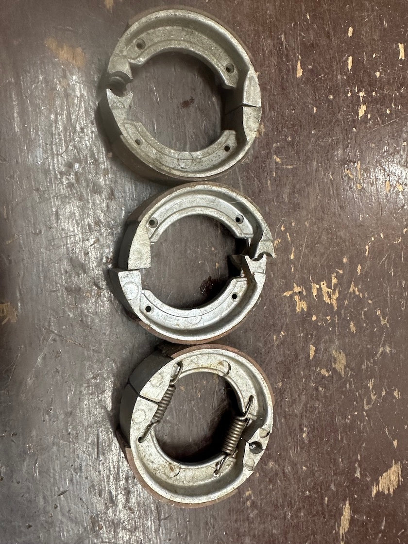 Brzdové pakne, uloženka, pár