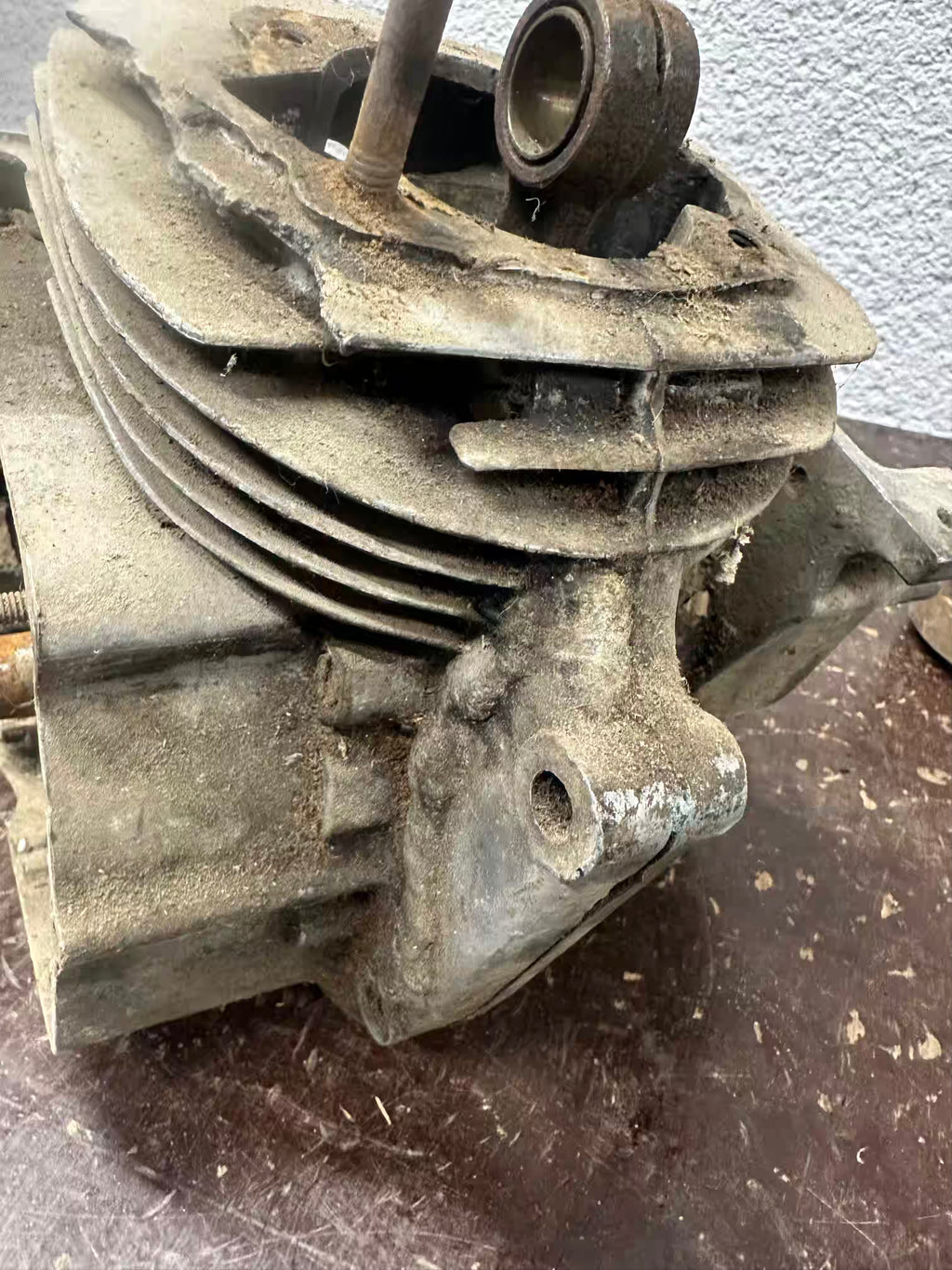 Motor spodok, polomotor ČZ 175/501  skúter