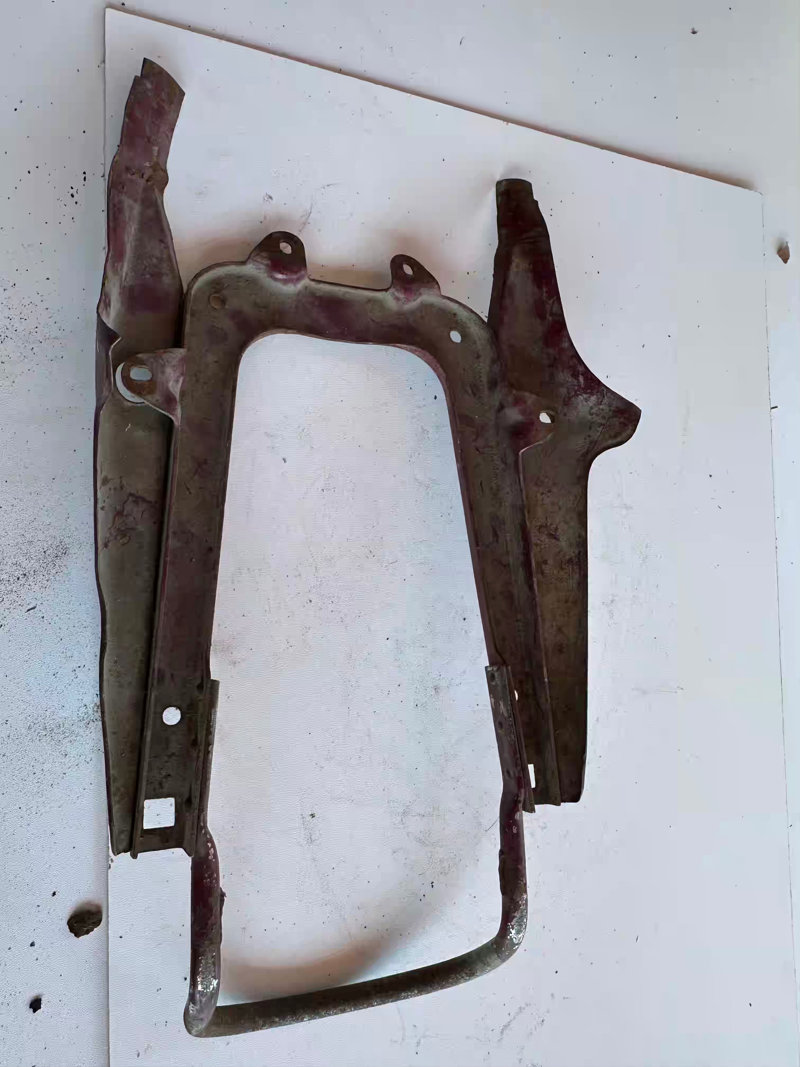 Podsedlový nosník 175
