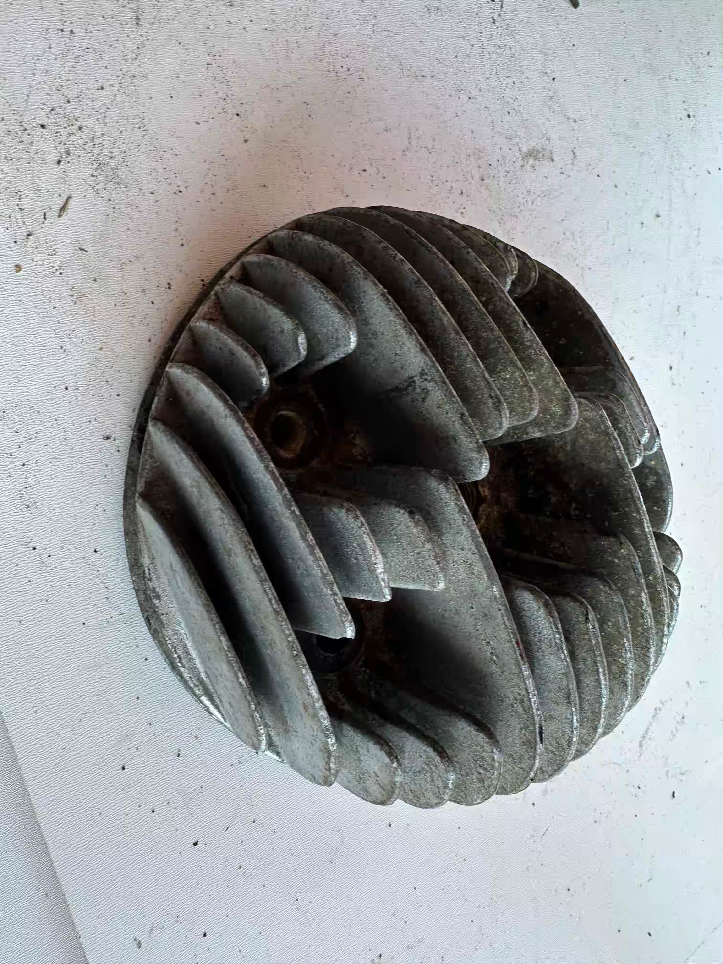 Hlava valca  353